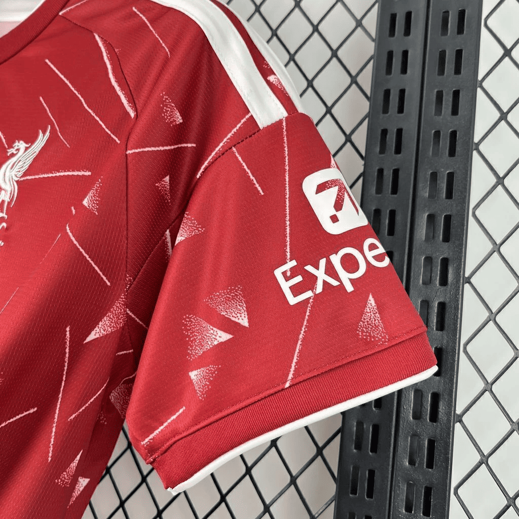 Camisa Liverpool 26/27 Home — Torcedor