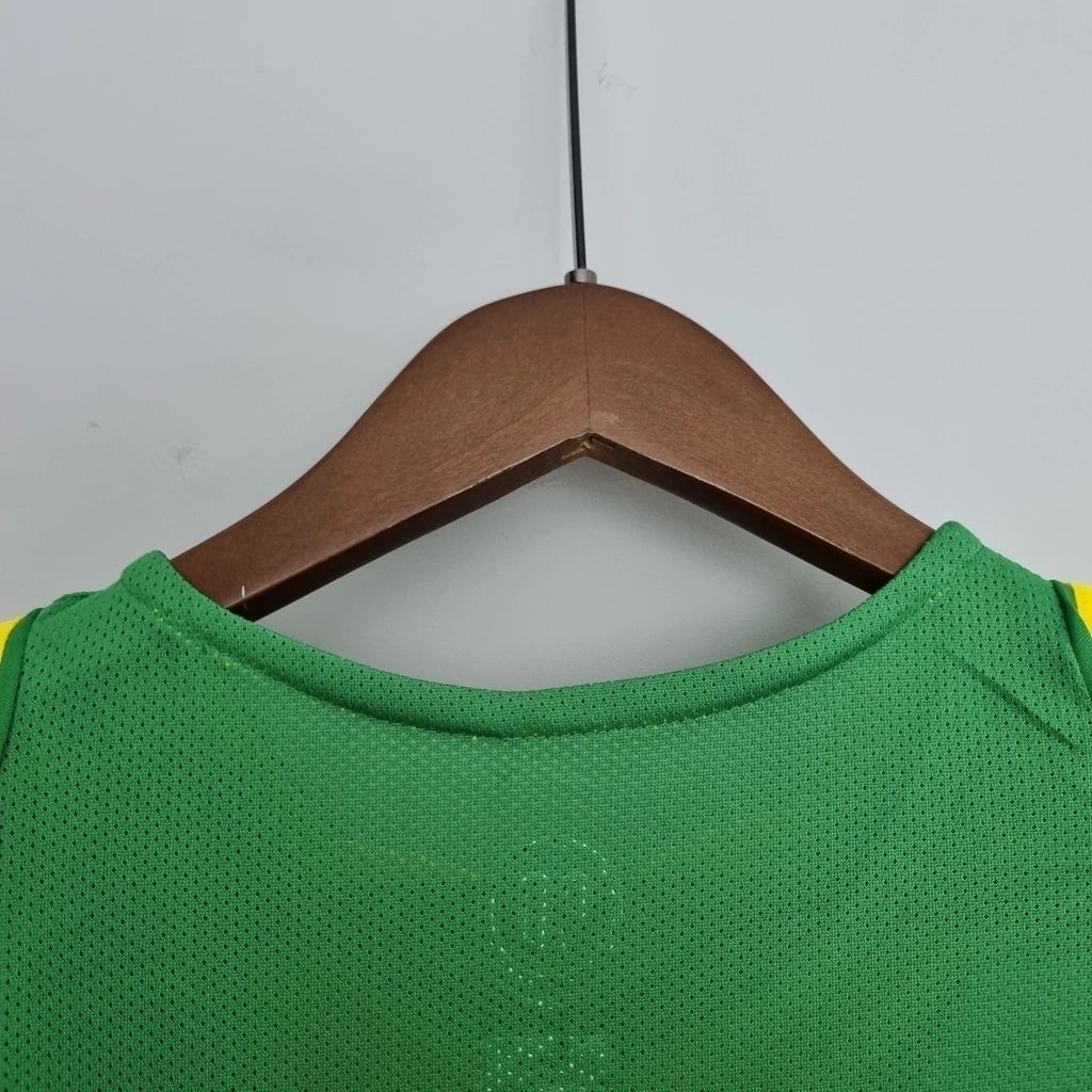 Camisa Brasil Retrô 2004 Home — Torcedor